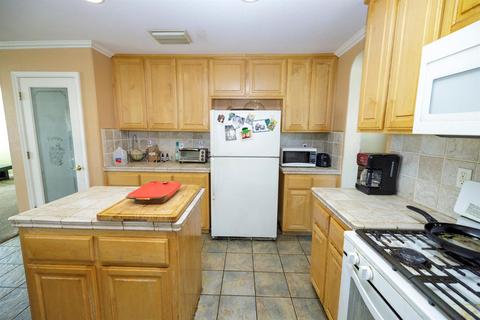 3947 Bella Flora Dr, Ceres, CA 95307 photo 17