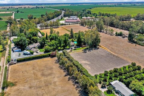 1786 Mettler Rd, Lodi, CA 95242 photo 2