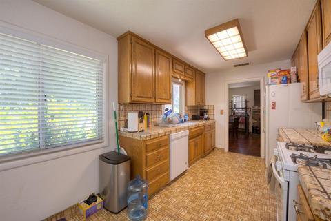 130 S 7th St, Patterson, CA 95363 photo 9