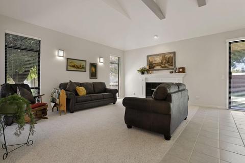 2351 Hyde Park Cir, Lodi, CA 95242 photo 9