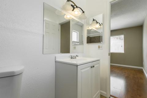 2105 Durango Ln, Modesto, CA 95355 photo 21