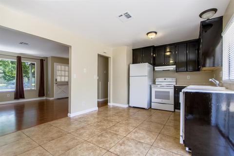 2105 Durango Ln, Modesto, CA 95355 photo 12