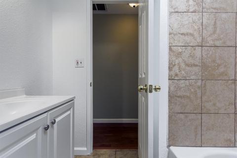 2105 Durango Ln, Modesto, CA 95355 photo 17