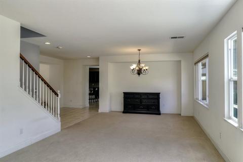 213 Lavender Ln, Patterson, CA 95363 photo 7