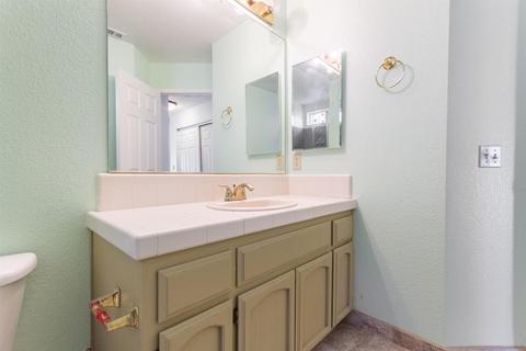 737 Parkston Ct, Modesto, CA 95357 photo 22