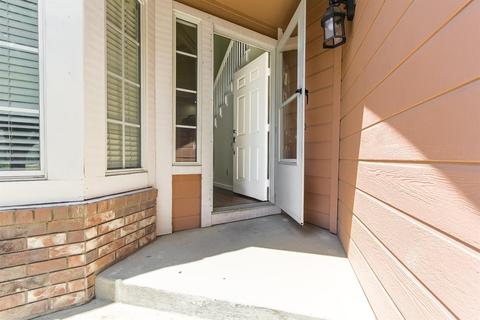 737 Parkston Ct, Modesto, CA 95357 photo 7