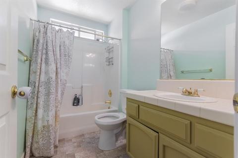 737 Parkston Ct, Modesto, CA 95357 photo 32