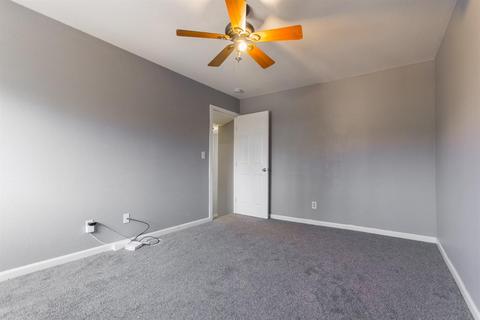 737 Parkston Ct, Modesto, CA 95357 photo 35