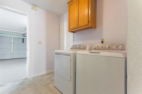 737 Parkston Ct, Modesto, CA 95357 photo 23