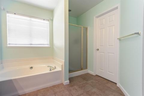737 Parkston Ct, Modesto, CA 95357 photo 28