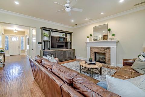 1121 Los Robles St, Davis, CA 95618 photo 9