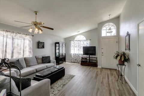 1645 Lavelle Smith Dr, Tracy, CA 95376 photo 3