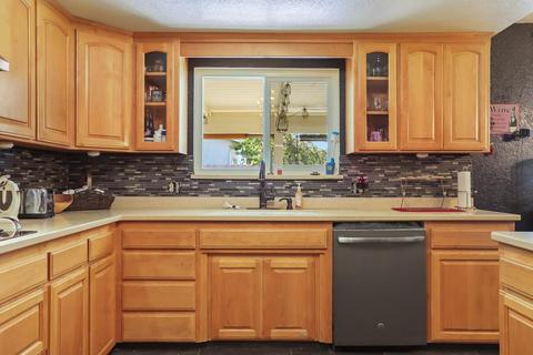 1101 Springcreek Dr, Modesto, CA 95355 photo 13