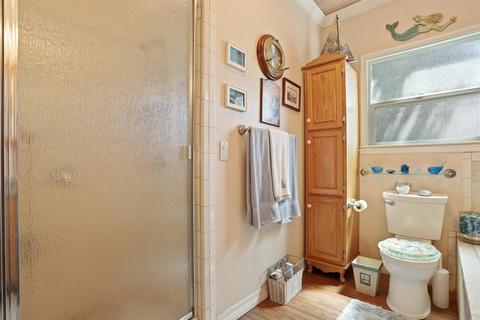 1636 Pearl St, Modesto, CA 95350 photo 34
