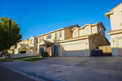 4642 Fireside Dr, Turlock, CA 95382 photo 2