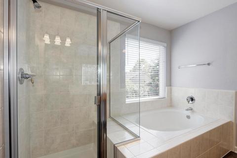 2106 Rockwell Dr, Davis, CA 95618 photo 23