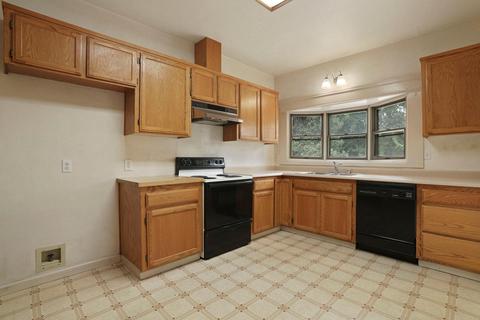 573 Park St, Turlock, CA 95380 photo 17
