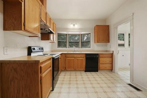 573 Park St, Turlock, CA 95380 photo 16