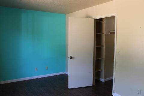 520 Hammon Ct, Patterson, CA 95363 photo 14