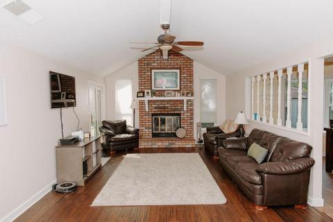 1421 Fransen Ln, Modesto, CA 95355 photo 2