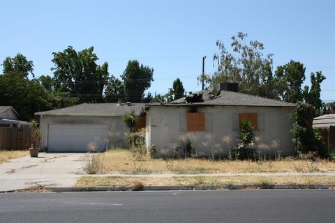 1330 Mount Vernon Dr, Modesto, CA 95350 photo 1