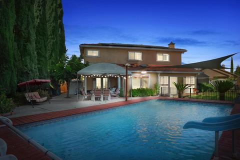 740 Ward Way, Manteca, CA 95336 photo 2