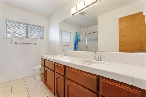 740 Ward Way, Manteca, CA 95336 photo 30