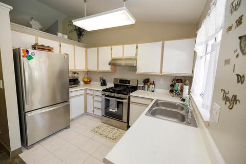 2313 Ingelnook Dr, Modesto, CA 95358 photo 9