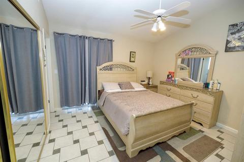 2313 Ingelnook Dr, Modesto, CA 95358 photo 17