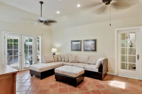 535 Olive Ave, Modesto, CA 95350 photo 17