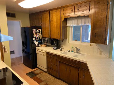 1425 Overholtzer Dr, Modesto, CA 95355 photo 5