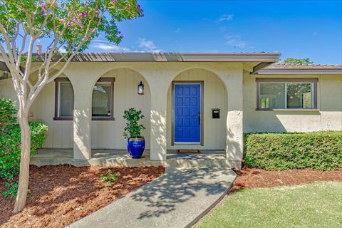 2409 Catalina Dr, Davis, CA 95616 photo 2