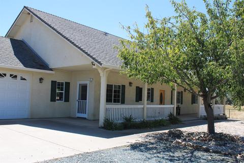 3910 Dickanson Ct, Burson, CA 95225 photo 2