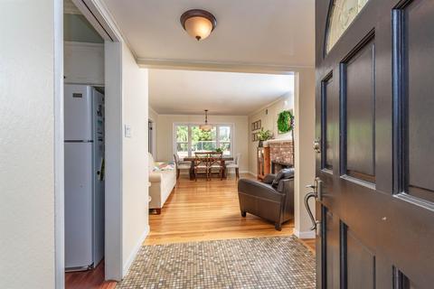 4846 Crestview Dr, Carmichael, CA 95608 photo 4