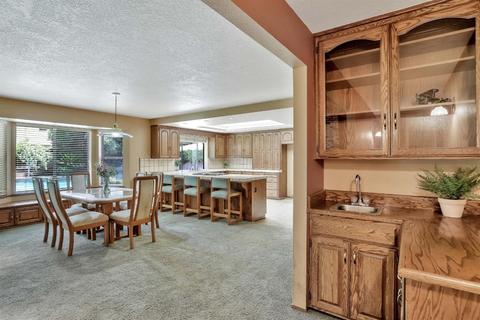 832 Shadowbrook Ln, Manteca, CA 95336 photo 8