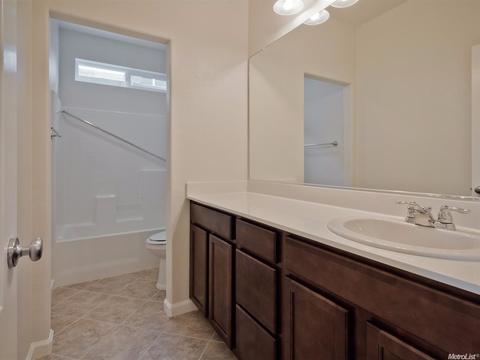 2330 Mathar Dr, Manteca, CA 95337 photo 14