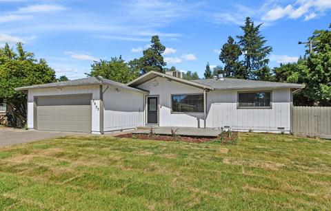 3600 Casa Rosa Way, Carmichael, CA 95608 photo 2