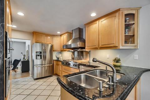 913 Leveland Ln, Modesto, CA 95350 photo 5