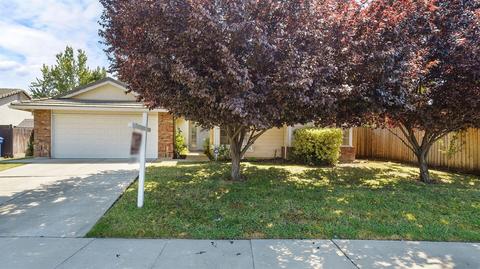 695 Cedar Flat Ave, Galt, CA 95632 photo 2