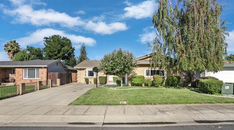 215 Rutledge Dr, Lodi, CA 95242 photo 2