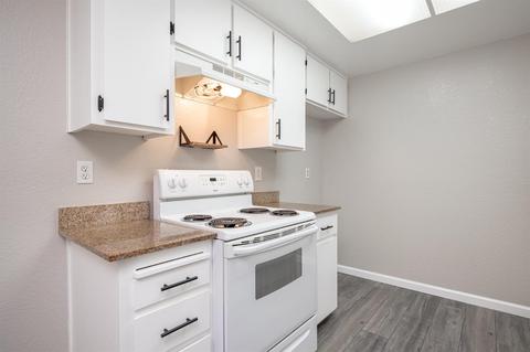 480 Cherry Ln #B, Manteca, CA 95337 photo 5