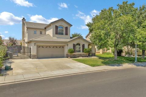 655 Zurich Dr, Manteca, CA 95337 photo 2