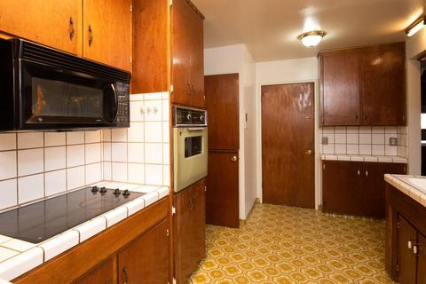 2010 Monticello, Modesto, CA 95350 photo 7