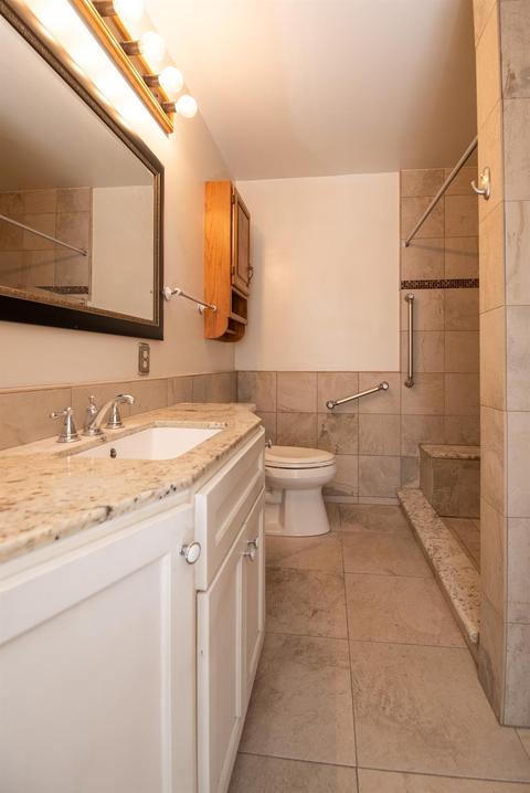 2010 Monticello, Modesto, CA 95350 photo 16