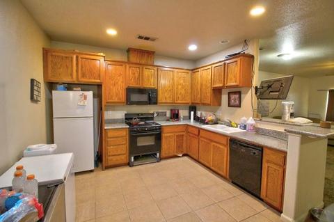 5216 Clark St, Keyes, CA 95328 photo 11