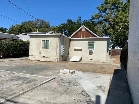 105 Orange Ave, Modesto, CA 95350 photo 17