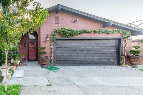 915 Locust Ave, Manteca, CA 95337 photo 3