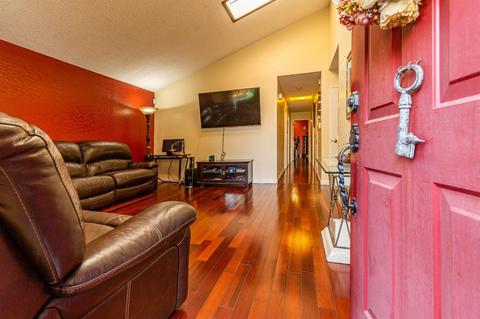 915 Locust Ave, Manteca, CA 95337 photo 5