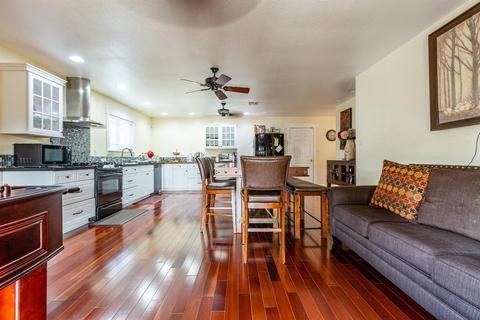 915 Locust Ave, Manteca, CA 95337 photo 12