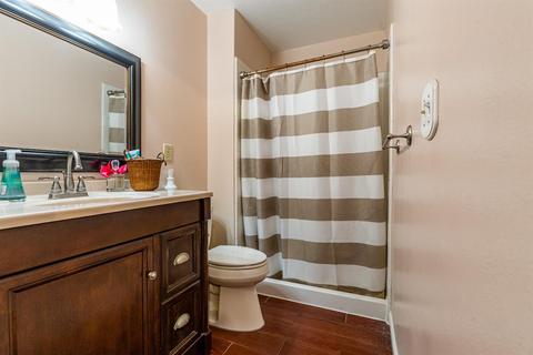 915 Locust Ave, Manteca, CA 95337 photo 20